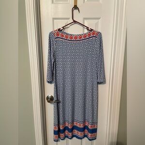 Donna Morgan Dress. Boat neck. Quarter length sleeve.